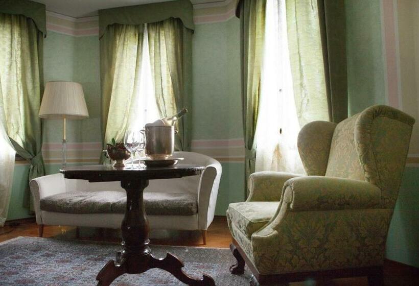 ジュニアスイート, Villa Stucky