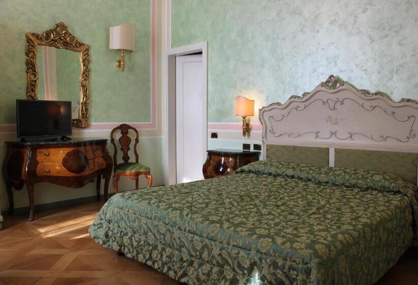 スーペリアールーム, Villa Stucky