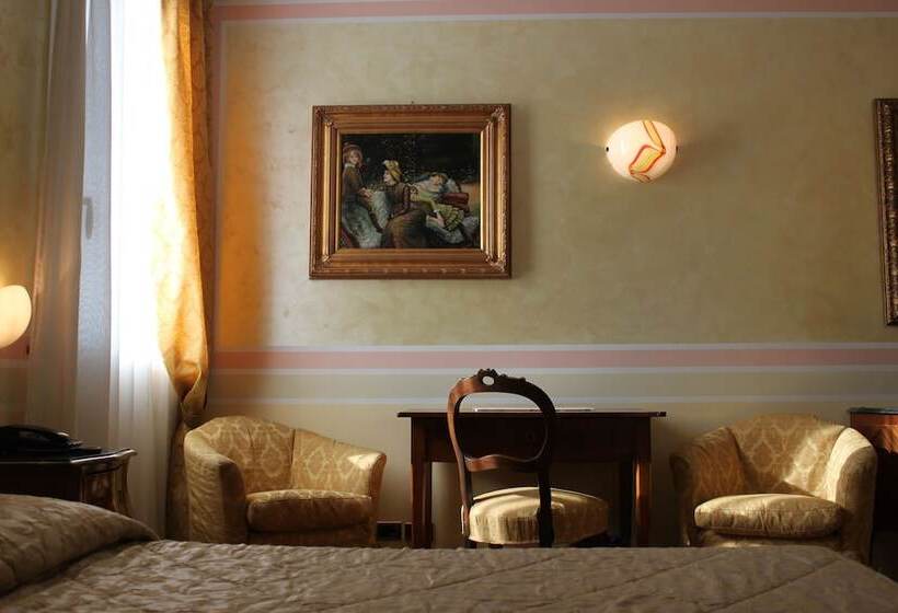 スーペリアールーム, Villa Stucky