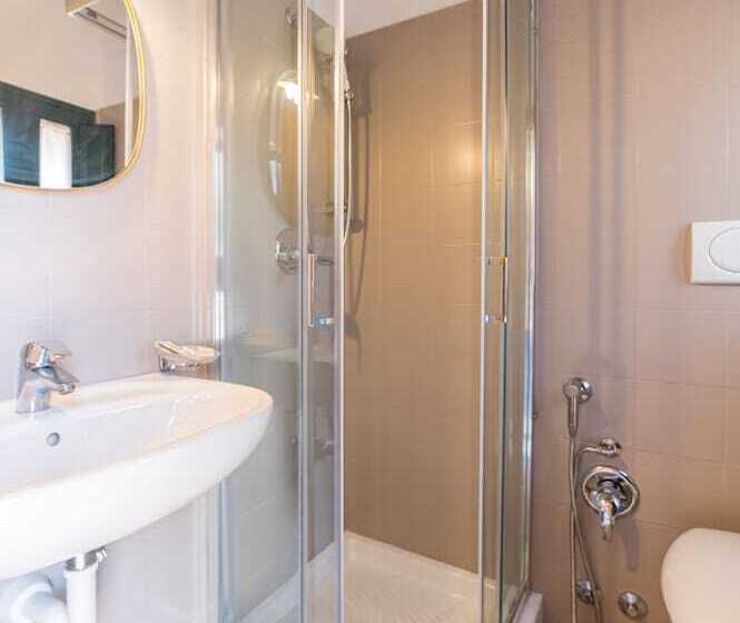 غرفة سوبيريور مطلّة علي البحر, Villino Gallodoro