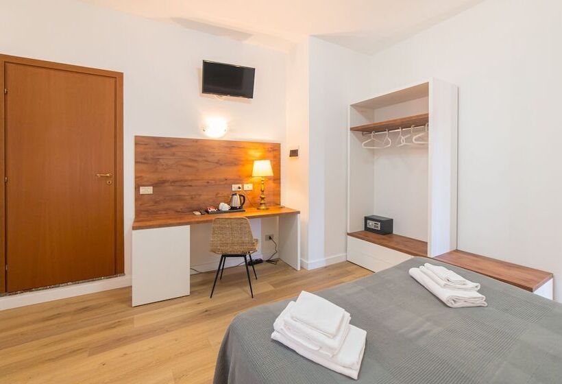 غرفة سوبيريور مطلّة علي البحر, Villino Gallodoro