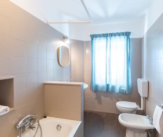 غرفة إقتصادية, Villino Gallodoro