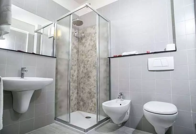 Standard Yhden Hengen Huone, Marchi Hotel