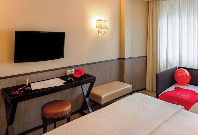 اتاق خانوادگی, Starhotels Michelangelo Rome