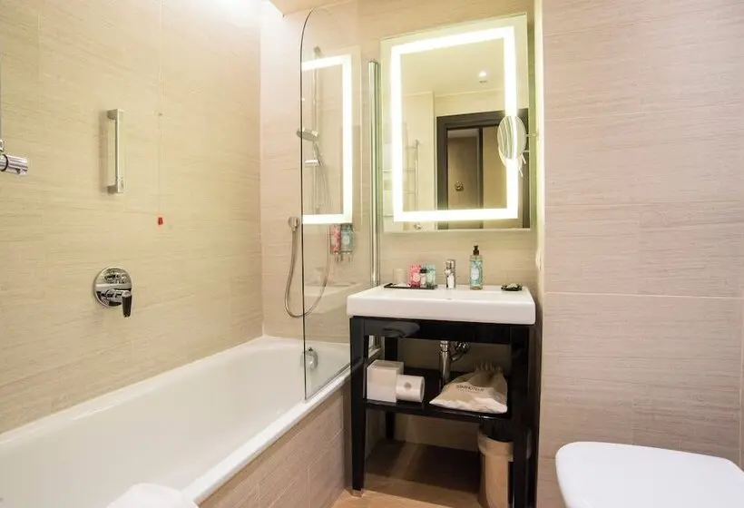 اتاق سوپریور یک تخته, Starhotels Michelangelo Rome