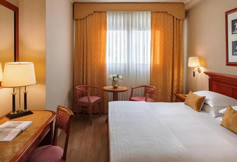 اتاق کلاسیک, Starhotels Michelangelo Rome
