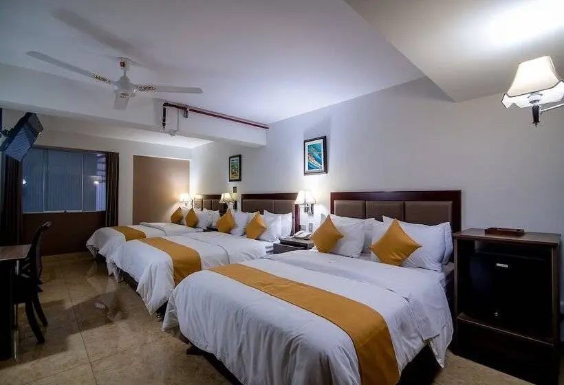 スタンダードトリプルルーム, Gran Recreo Hotel   Trujillo   Perú