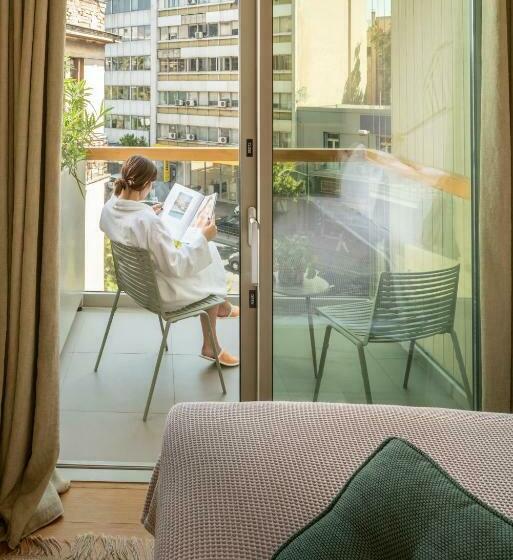 エコノミールーム, Cocomat Athens Bc