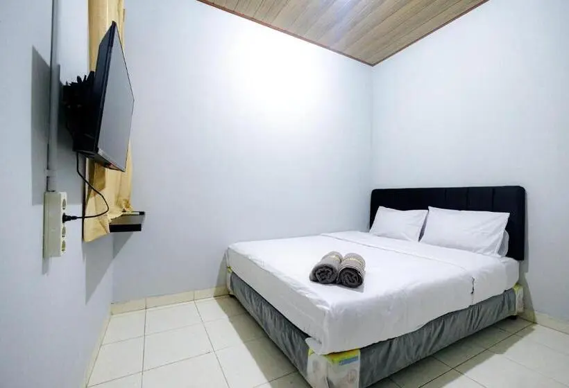 スタンダードルーム, Marcello Residence Siwalankerto Near Petra University Surabaya Mitra Reddoorz