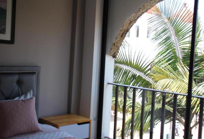 סוויטה עם מרפסת, Plaza El Santuario