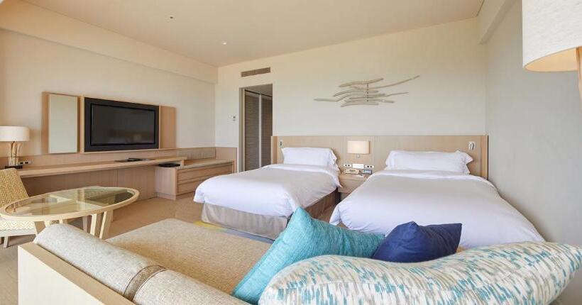 Номер Superior, Ana Intercontinental Ishigaki Resort, An Ihg
