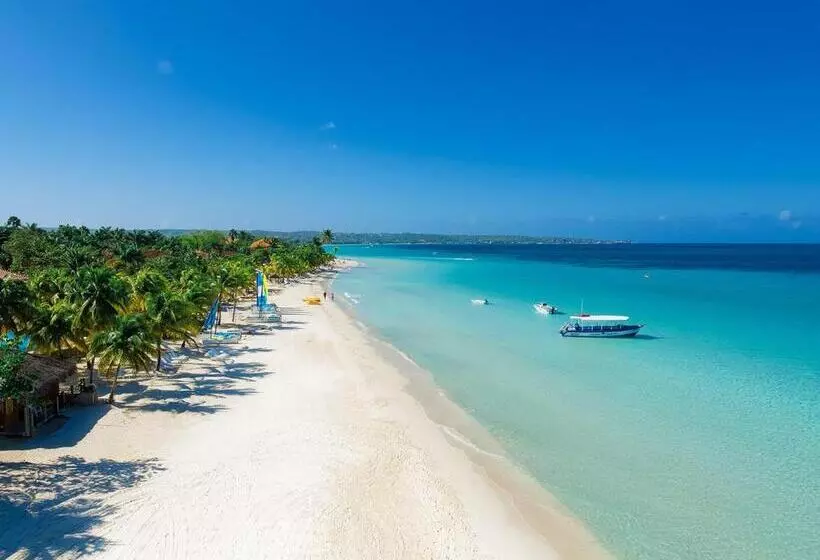 キングサイズベッドのデラックスルーム, Beaches Negril Resort   All Inclusive