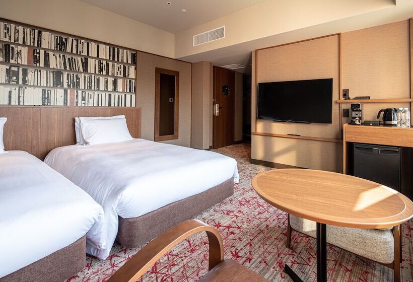 Номер Стандарт, The Basics Fukuoka