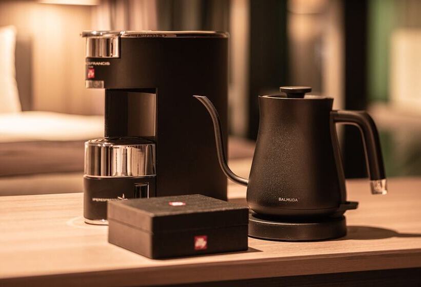 Номер Стандарт, The Basics Fukuoka