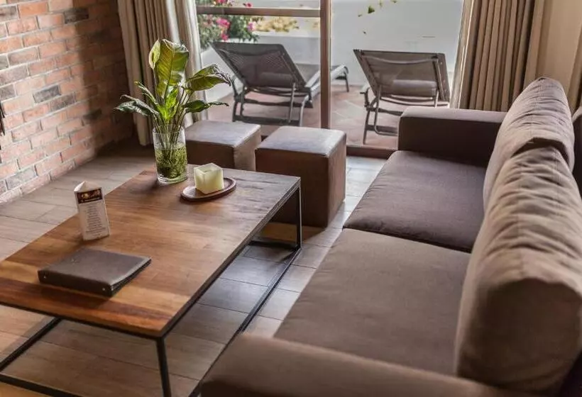 スーペリアースイート, Avandaro Golf & Spa Resort
