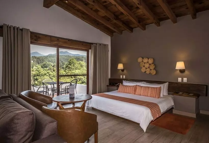 スーペリアースイート, Avandaro Golf & Spa Resort