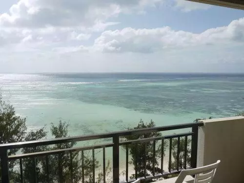 سوئیت با تخت بزرگ, Aquarius Beach Tower