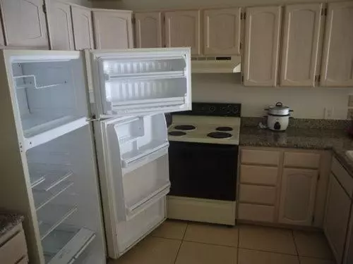 3 Bedroom Suite, Aquarius Beach Tower