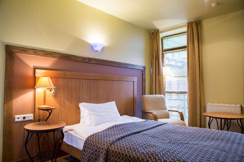 اتاق استاندارد یک نفره, Best Western Santakos