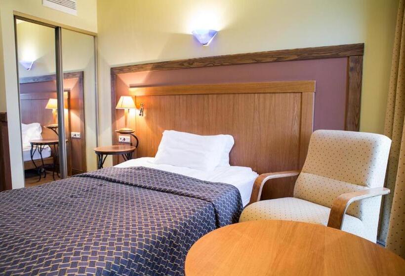 اتاق استاندارد یک نفره, Best Western Santakos