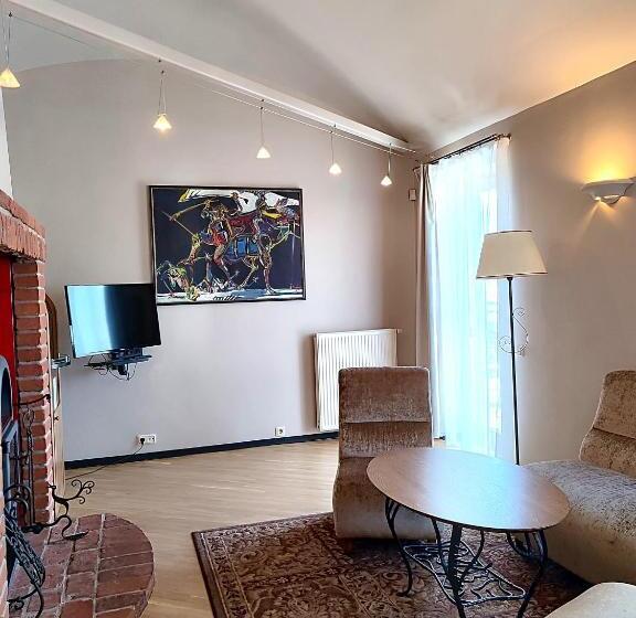 سوئیت 2 خوابه, Best Western Santakos