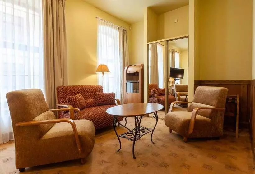 キングサイズベッドのスイートルーム, Best Western Santakos