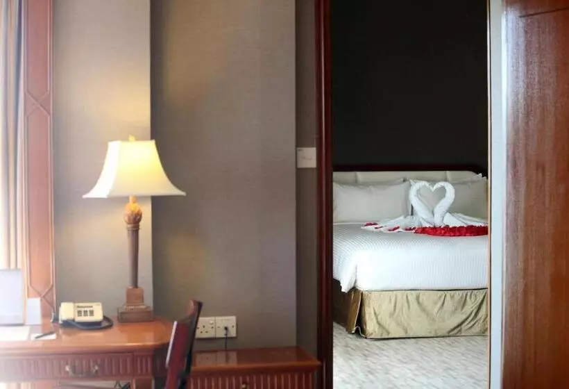 سوئیت پریمیوم, Dorsett Grand Labuan