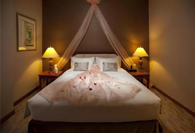 سوئیت پریمیوم, Dorsett Grand Labuan