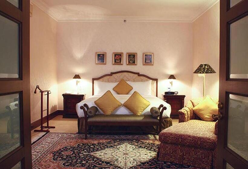 Люкс Премиум, Dorsett Grand Labuan