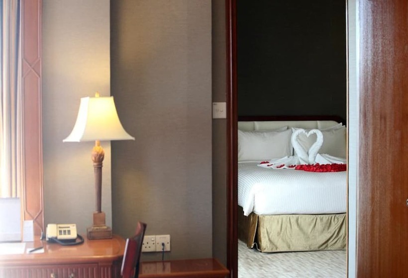 Люкс Премиум, Dorsett Grand Labuan