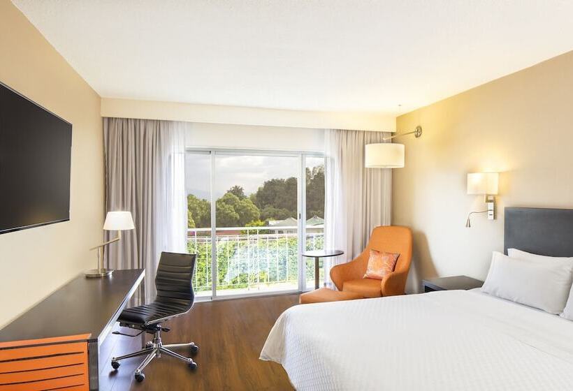 キングサイズベッドのスタンダードルーム, Fiesta Inn Aeropuerto CD Mexico