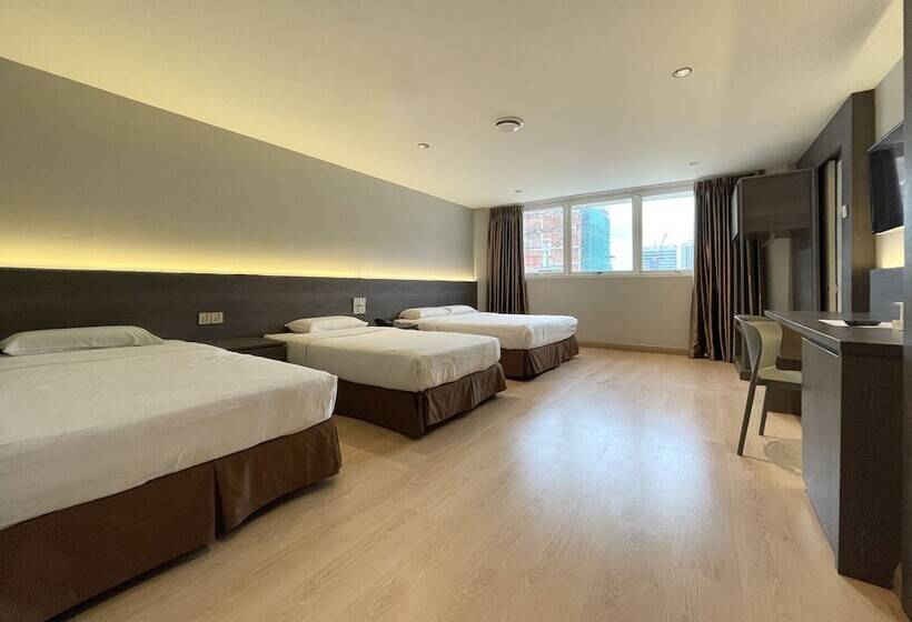 اتاق استاندارد چهار تخته, Imperial Bukit Bintang