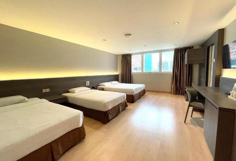 اتاق استاندارد چهار تخته, Imperial Bukit Bintang