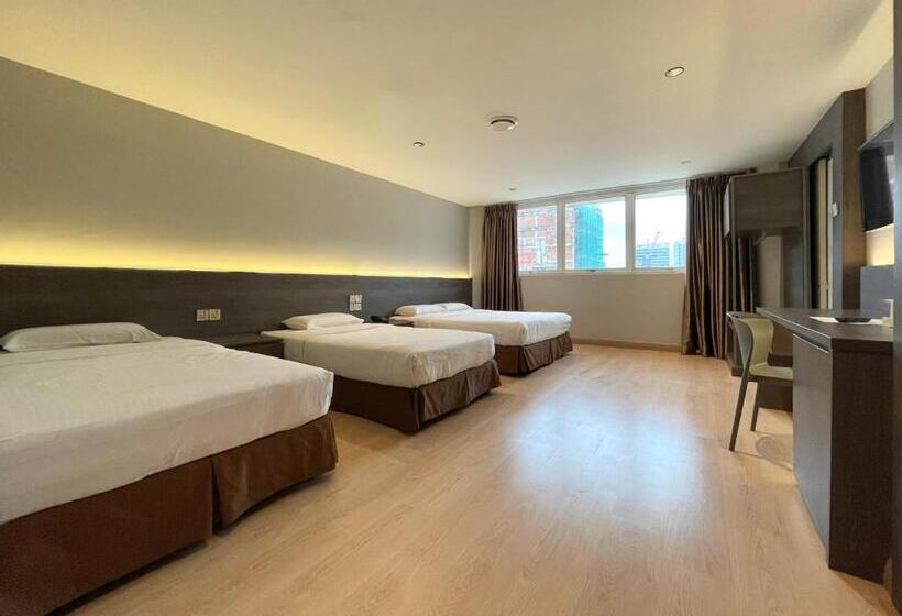 اتاق استاندارد چهار تخته, Imperial Bukit Bintang