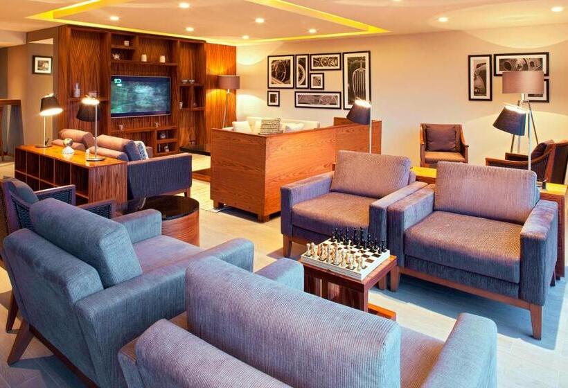 חדר קלאב עם מיטת קינג, Marriott Tuxtla Gutierrez