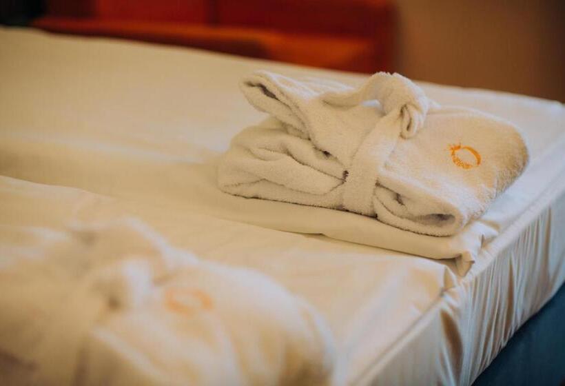 اتاق استاندارد با چشم‌انداز دریاچه, Inex Olgica Hotel & Spa