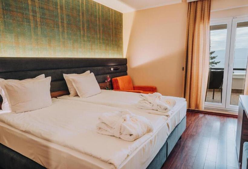 اتاق استاندارد با چشم‌انداز دریاچه, Inex Olgica Hotel & Spa