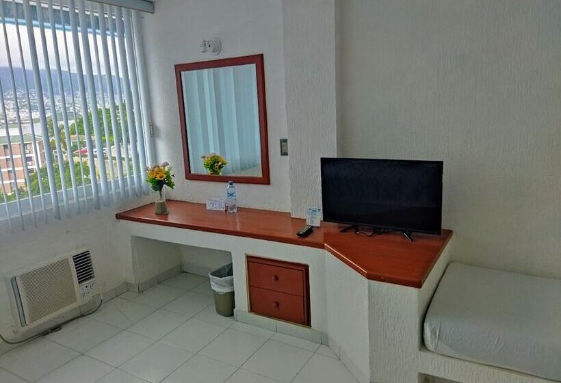 غرفة قياسية مطلّة علي البحر, Aristos Acapulco