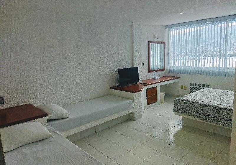 غرفة قياسية مطلّة علي البحر, Aristos Acapulco
