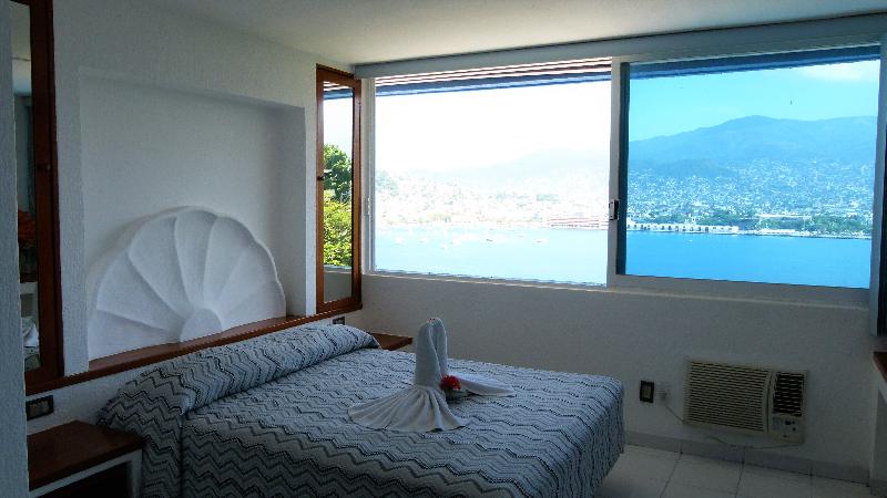 غرفة قياسية مطلّة علي البحر, Aristos Acapulco