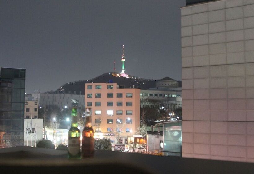 Pat in Cameră Comună, Hause Itaewon