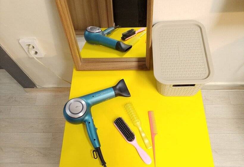 Pat in Cameră Comună, Hause Itaewon