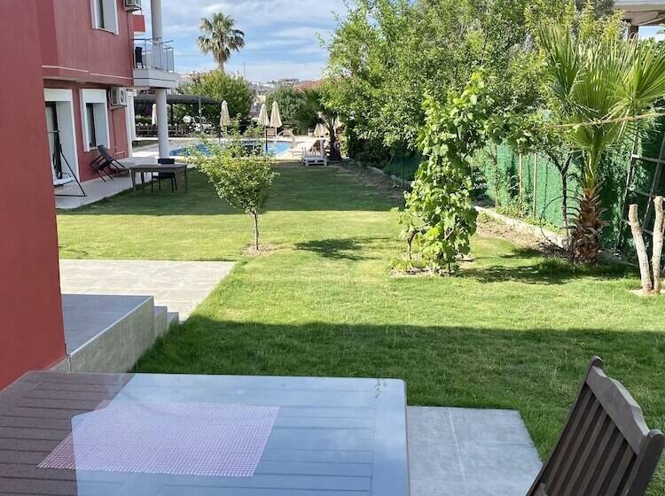 اتاق لوکس سه تخته, Cilek Butik Otel