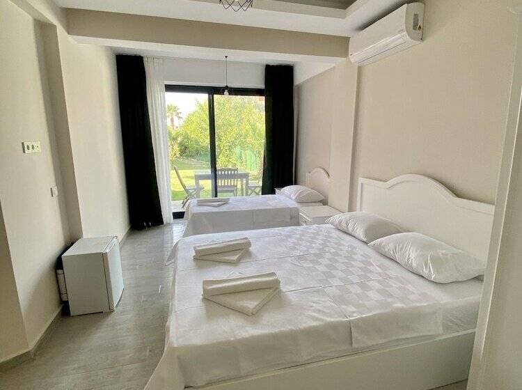 اتاق لوکس سه تخته, Cilek Butik Otel