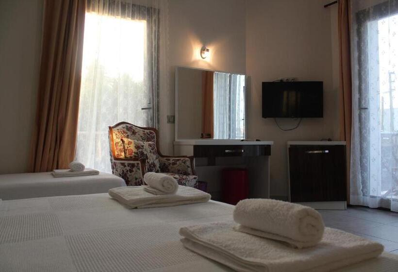 اتاق استاندارد سه نفره, Cilek Butik Otel