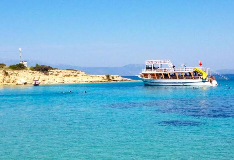 غرفة قياسية ثلاثية, Cilek Butik Otel