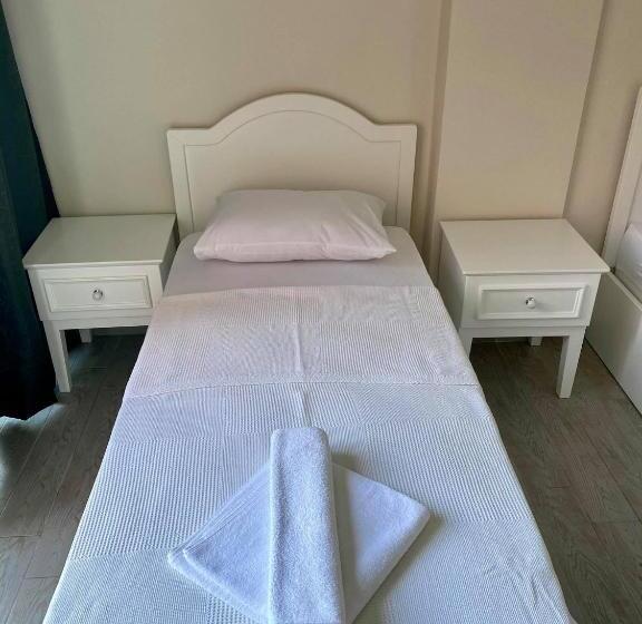 غرفة ديلوكس ثلاثية, Cilek Butik Otel