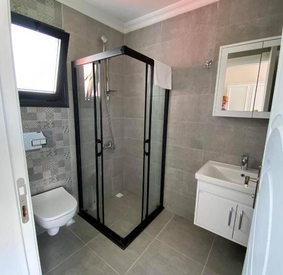 اتاق لوکس سه تخته, Cilek Butik Otel