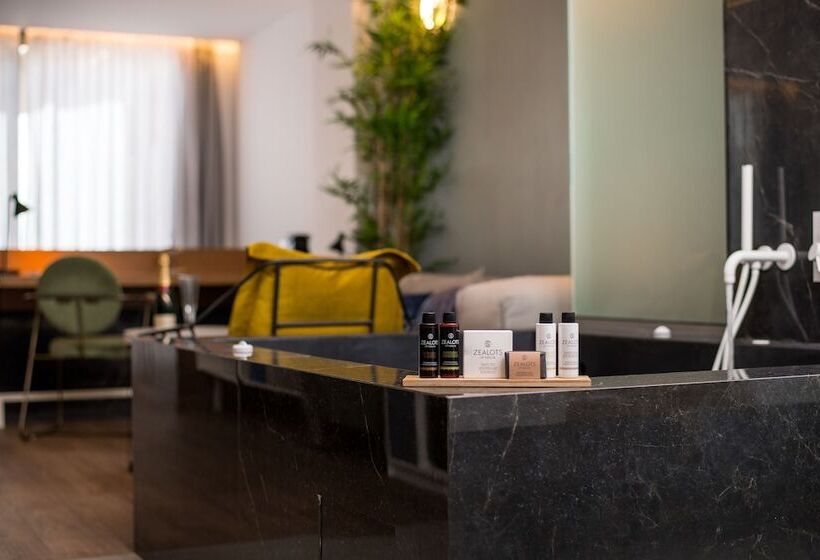 جناح سرير كينج, Dyo Suites