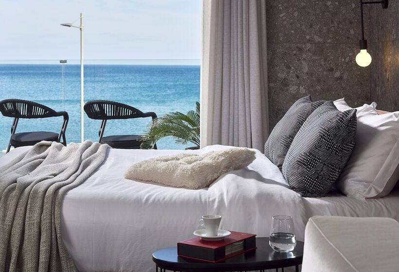 جناح إدارى مطل على البحر, Dyo Suites